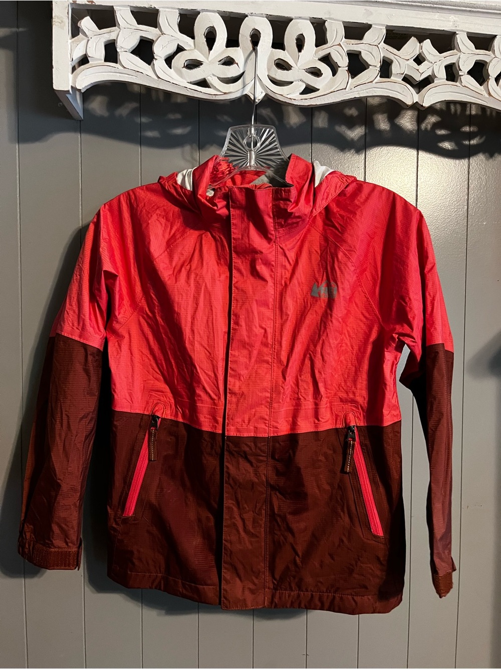 REI girls 2tone color block rain jacket